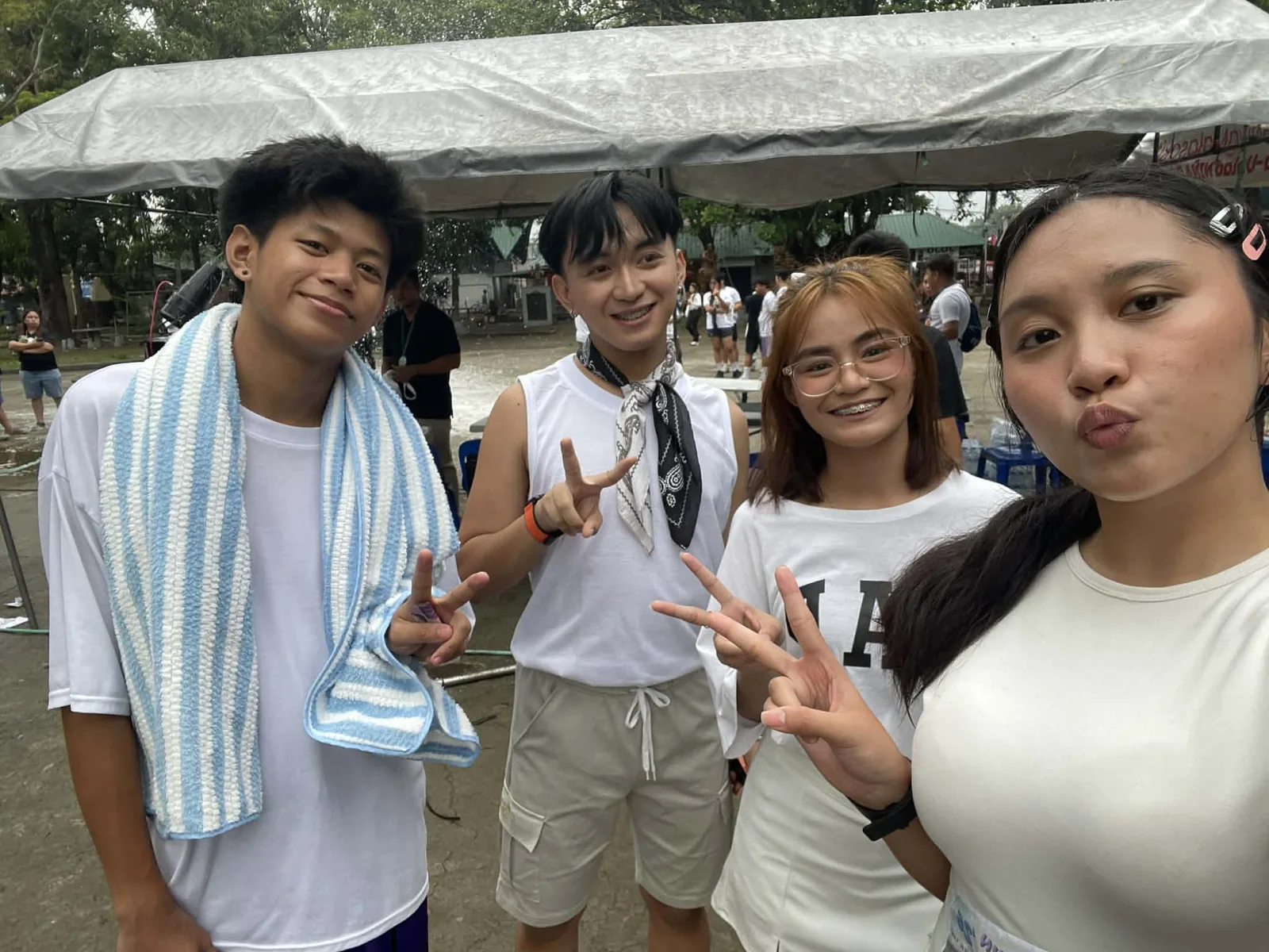 Xyvor spending time with friends outdoors